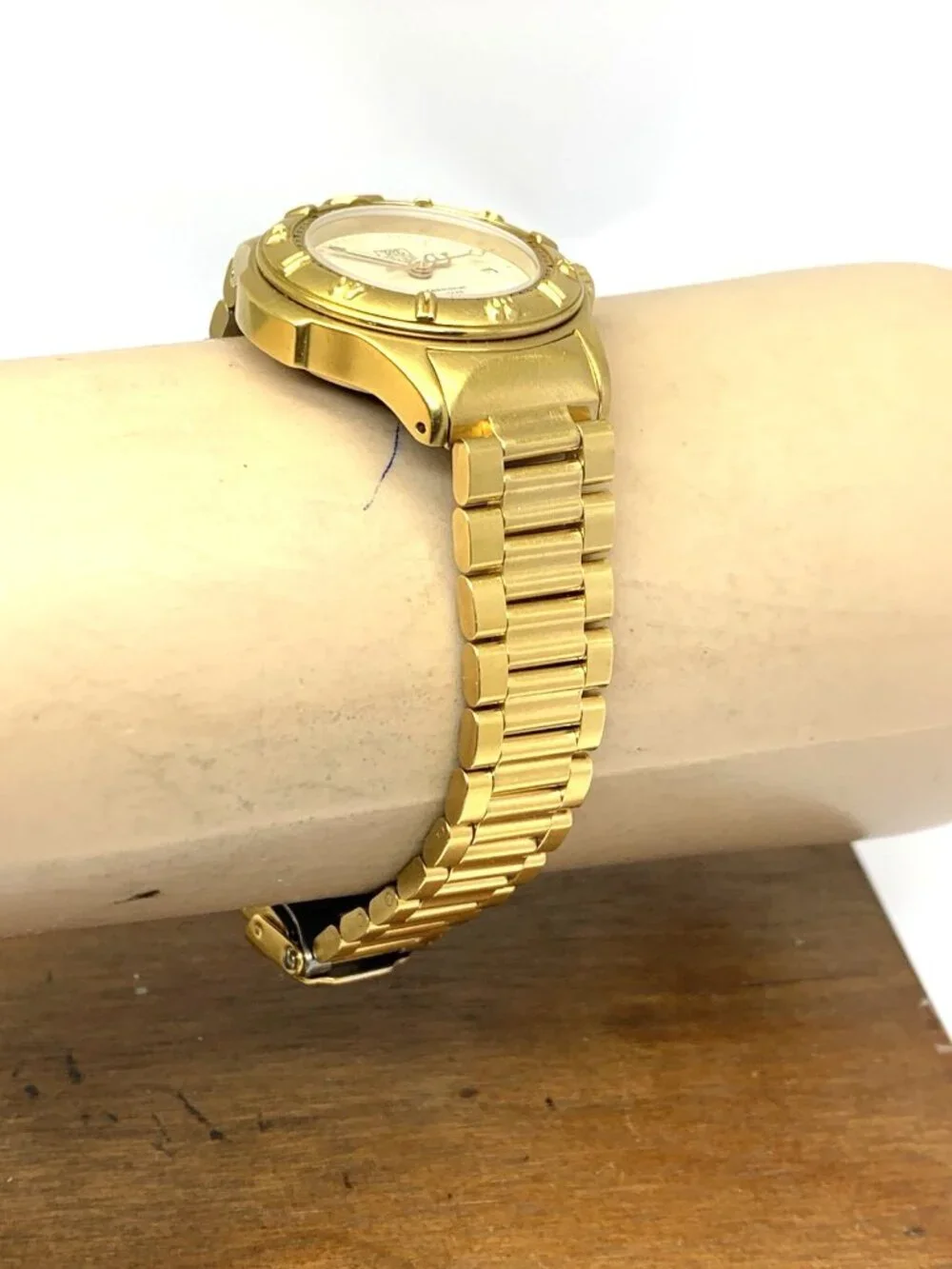 Tag Heuer Women's Watch 994.708A Swiss Quartz Gold Tone Stainless Steel 28mm